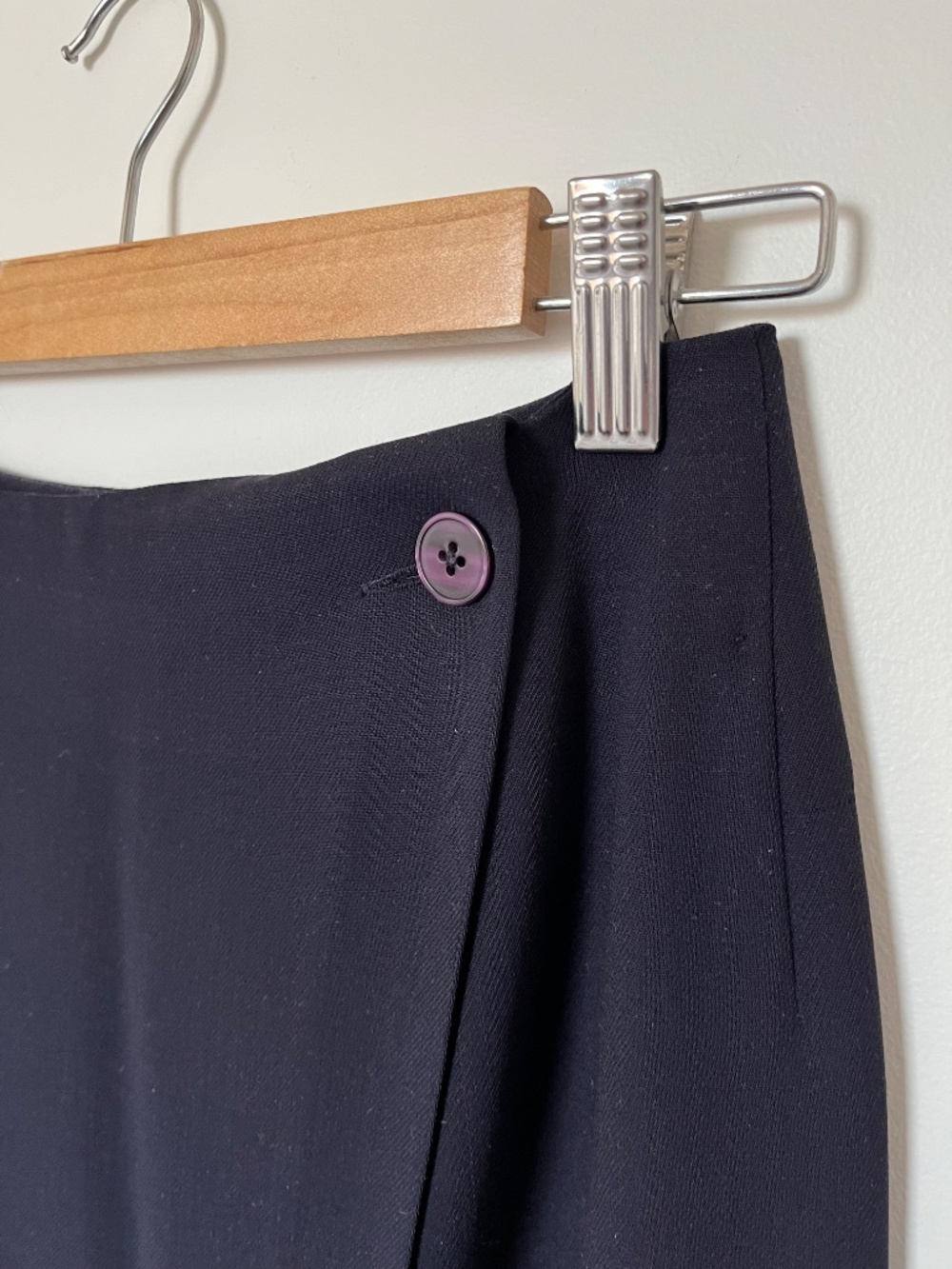 vintage DKNY navy minimalist wrap skirt 100% wool
